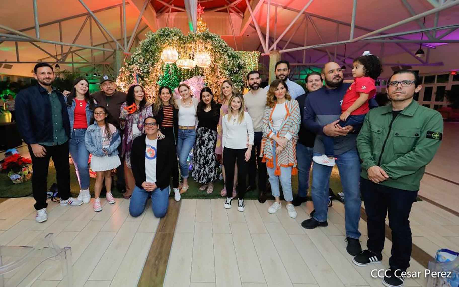 La familia Ortega-Murillo completa en la celebración de la tradicional Gritería en diciembre de 2023. Foto de tomada de Presidencia | El 19 Digital.